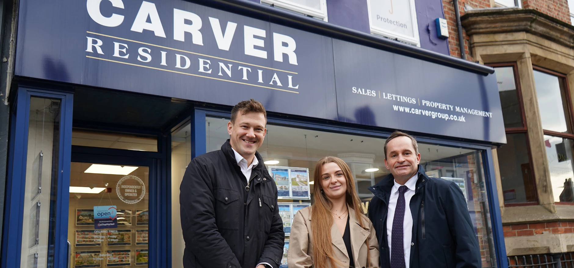 L-R Henry Carver, Alice Stockdale and Brian Stewart .jpg